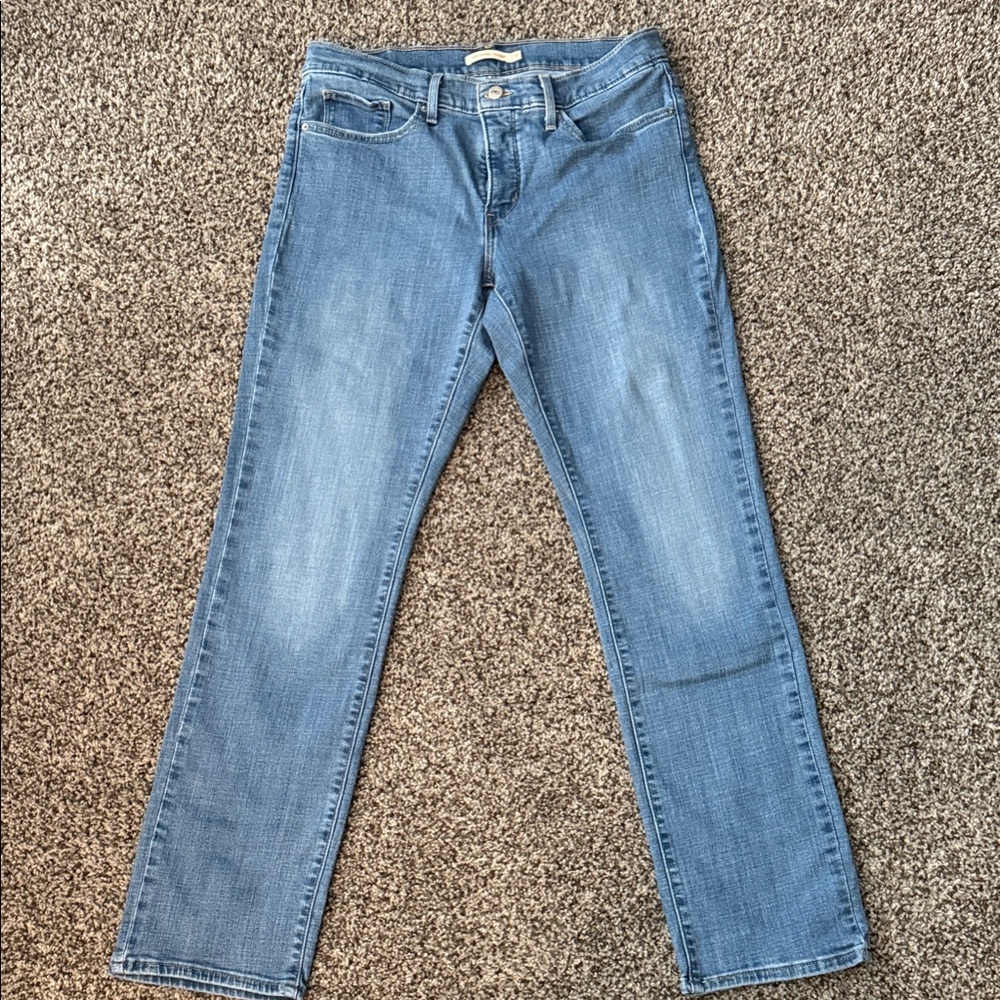 Women's 314 Levi’s Shaping Straight Leg Jeans